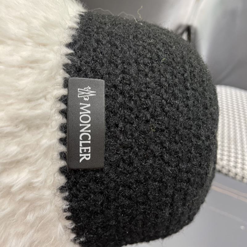 Moncler Caps